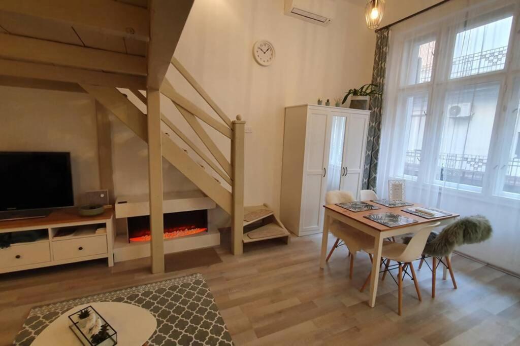 A Nice Apartment In The Heart Of Budapest. Dış mekan fotoğraf